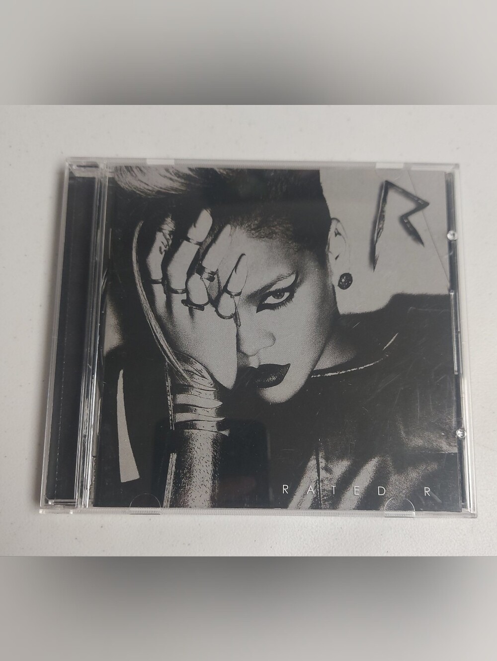 Rihanna - Rated R CD Album (2009) Def Jam